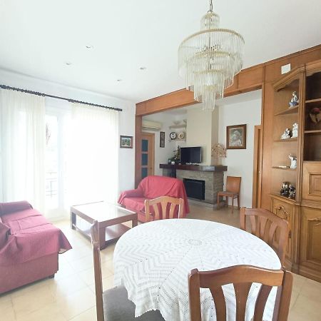 1R Pis Al Port-Terrassa I Jardi Apartman Llança Kültér fotó