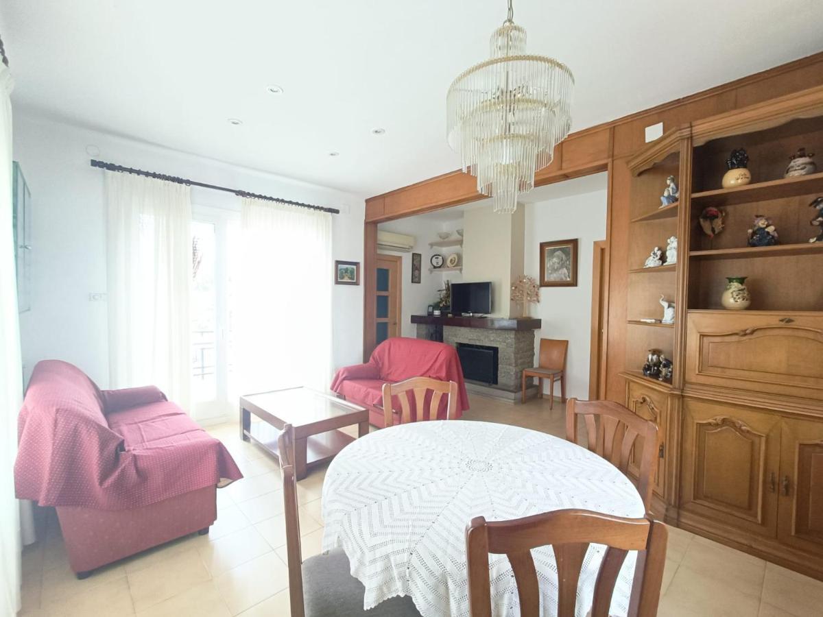1R Pis Al Port-Terrassa I Jardi Apartman Llança Kültér fotó