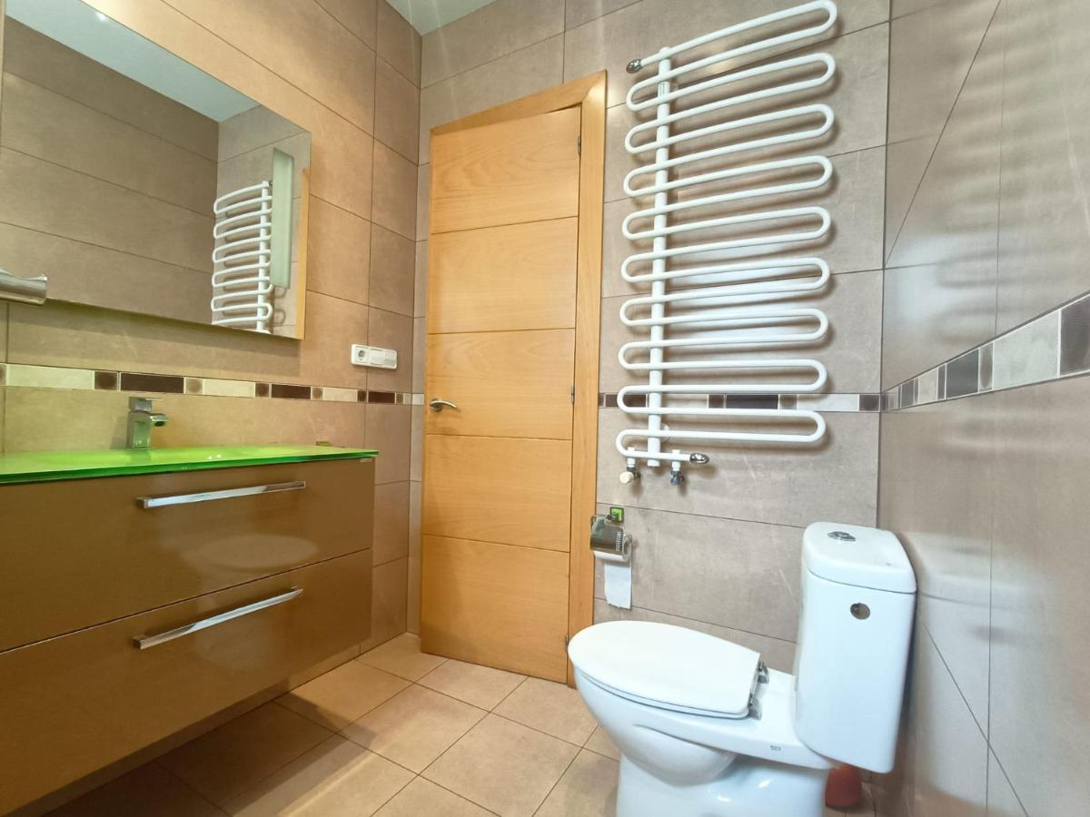 1R Pis Al Port-Terrassa I Jardi Apartman Llança Kültér fotó