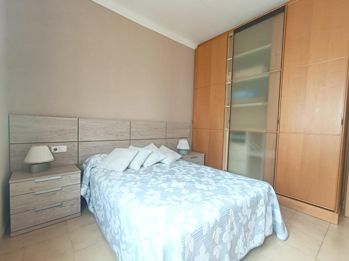 1R Pis Al Port-Terrassa I Jardi Apartman Llança Kültér fotó